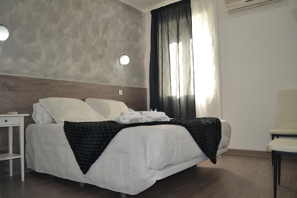 Hostal Meyra Madrid Exteriér fotografie