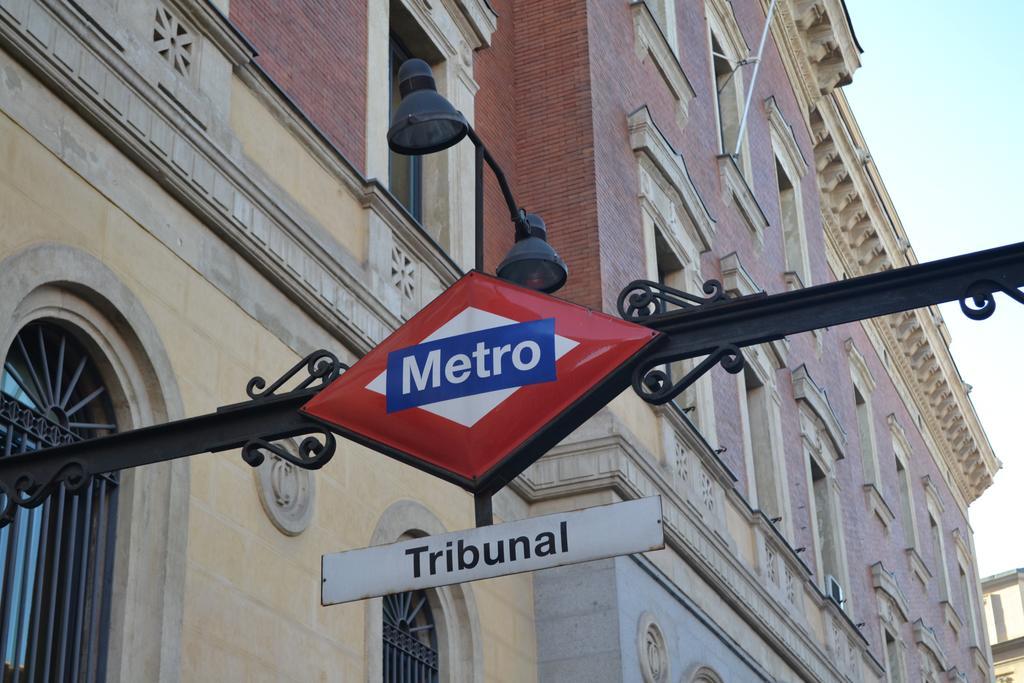 Hostal Meyra Madrid Exteriér fotografie