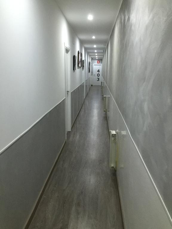 Hostal Meyra Madrid Exteriér fotografie